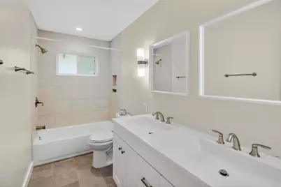5502 Effingham Drive, Houston, TX 77035 - Photo 17