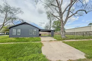 119 S Ringgold St, West Columbia, TX 77486 - Photo 3