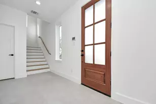 929 Fisher St, Houston, TX 77018 - Photo 5