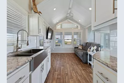 2423 Gulfview Drive, Sargent, TX 77414 - Photo 9