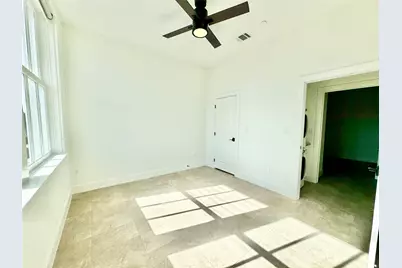 2102 Mechanic Street #305, Galveston, TX 77550 - Photo 15