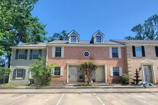 2030 Plantation Dr, Conroe, TX 77301 - Photo 1