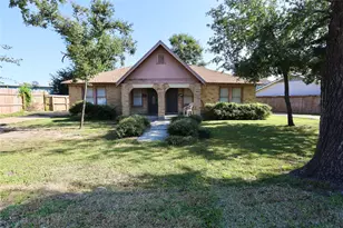 1125 Usener St, Houston, TX 77009 - Photo 1