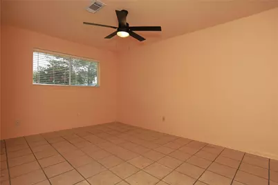 101 Hickory Street, Lake Jackson, TX 77566 - Photo 9