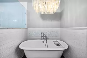 8422 Academy St, Houston, TX 77025 - Photo 21