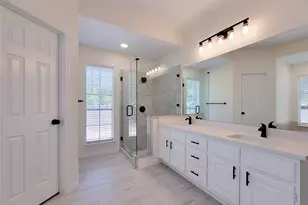 1422 Mabry Mill Rd, Houston, TX 77062 - Photo 3