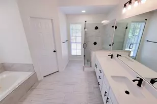 1422 Mabry Mill Rd, Houston, TX 77062 - Photo 23