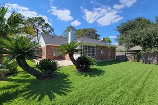 1422 Mabry Mill Rd, Houston, TX 77062 - Photo 5