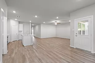 12323 Ridge Top Ct, Conroe, TX 77304 - Photo 11