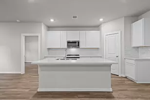 12323 Ridge Top Ct, Conroe, TX 77304 - Photo 3