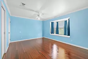 1025 Willow Oaks Cir, Pasadena, TX 77506 - Photo 5