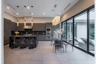 2302 Suffolk Drive, Houston, TX 77027 - Photo 9