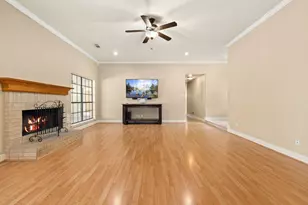 7302 Pine Dr, Alvin, TX 77511 - Photo 11