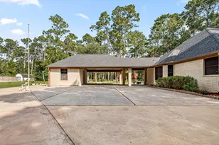 7302 Pine Dr, Alvin, TX 77511 - Photo 39