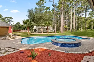 7302 Pine Dr, Alvin, TX 77511 - Photo 29