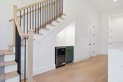 607 W 27th Street, Houston, TX 77008 - Photo 23