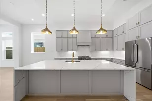 607 W 27th St, Houston, TX 77008 - Photo 11