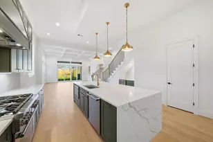 607 W 27th St, Houston, TX 77008 - Photo 21