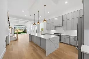 607 W 27th St, Houston, TX 77008 - Photo 7