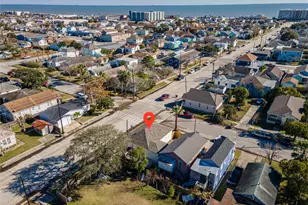 4302 Ave R 1/2, Galveston, TX 77550 - Photo 35