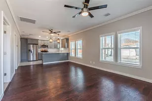 4302 Ave R 1/2, Galveston, TX 77550 - Photo 5