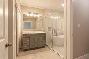 4302 Ave R 1/2, Galveston, TX 77550 - Photo 17