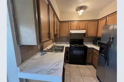 702 Hargest Street #8, Prairie View, TX 77446 - Photo 5