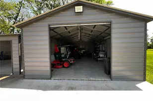 1074 W Taylor Lk Cir, Livingston, TX 77351 - Photo 19