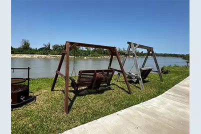 1074 W Taylor Lake Circle, Livingston, TX 77351 - Photo 5