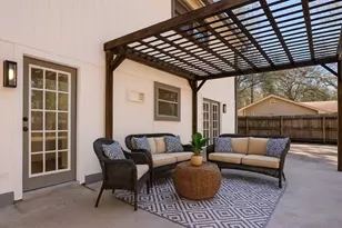 102 Banyan St, Lake Jackson, TX 77566 - Photo 9