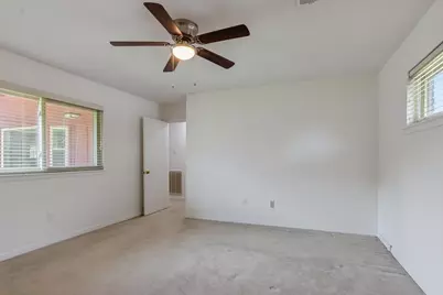 5647 Lymbar Drive, Houston, TX 77096 - Photo 15