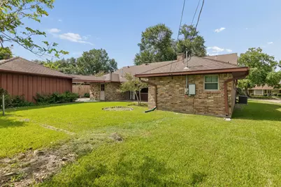 5647 Lymbar Drive, Houston, TX 77096 - Photo 25
