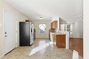 8718 Black Cliff Ln, Houston, TX 77075 - Photo 9