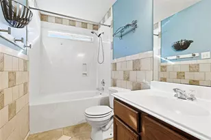 8718 Black Cliff Ln, Houston, TX 77075 - Photo 17