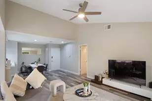 17 W Broken Oak, The Woodlands, TX 77381 - Photo 13