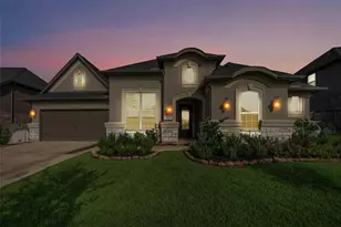 915 Falcon Hollow Ln, Pinehurst, TX 77362 - Photo 3