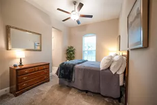 915 Falcon Hollow Ln, Pinehurst, TX 77362 - Photo 23