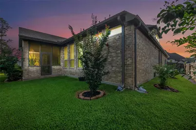 915 Falcon Hollow Lane, Pinehurst, TX 77362 - Photo 31