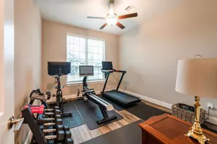 915 Falcon Hollow Ln, Pinehurst, TX 77362 - Photo 21