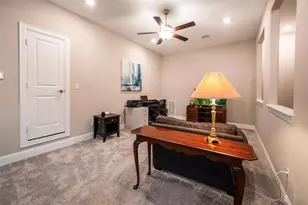 915 Falcon Hollow Ln, Pinehurst, TX 77362 - Photo 27