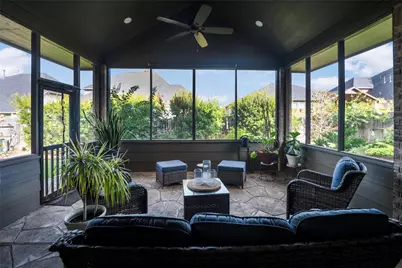 915 Falcon Hollow Lane, Pinehurst, TX 77362 - Photo 35