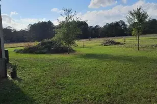 132 Granbury, Livingston, TX 77351 - Photo 17
