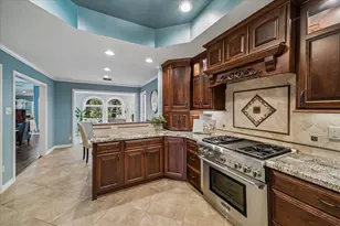 3802 Wildwood Ridge Dr, Kingwood, TX 77339 - Photo 11