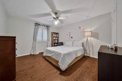 3306 Valley Haven Drive, Houston, TX 77339 - Photo 23
