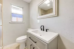 2614 7th Ave N, Texas City, TX 77590 - Photo 23