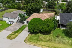 2614 7th Ave N, Texas City, TX 77590 - Photo 3