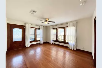 405 E 28th Street, Houston, TX 77008 - Photo 9