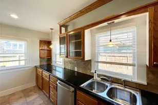 405 E 28th St, Houston, TX 77008 - Photo 17