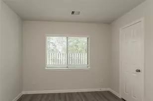 13401 Raintree Dr, Montgomery, TX 77356 - Photo 11