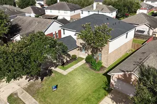16306 Autumn Leigh Dr, Houston, TX 77083 - Photo 37